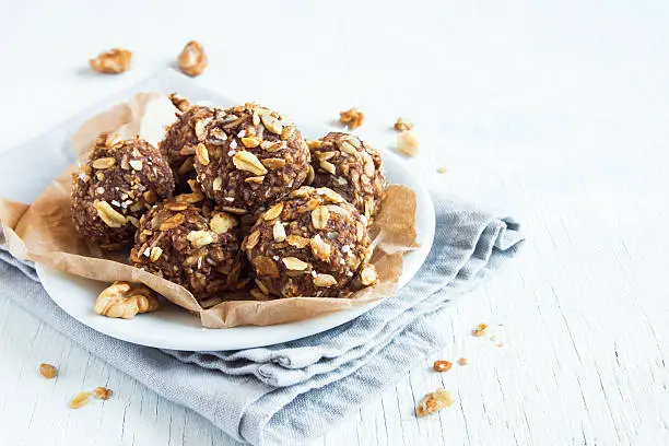 Nutrient-packed snacks energy bites