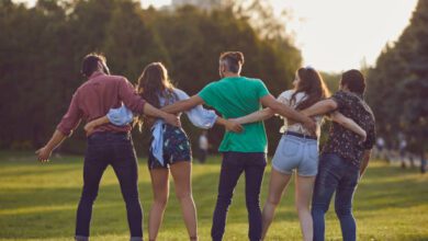 How to maintain strong friendships with a group hug