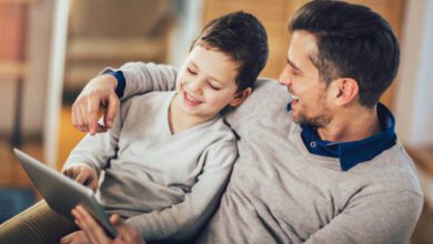 Screen time parenting with parent and child