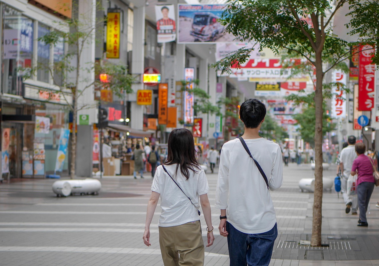 Person doing Japanese Interval Walking in the city